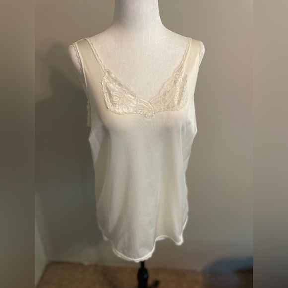 Vintage Cream Coloured Camisole - Picture 3 of 7